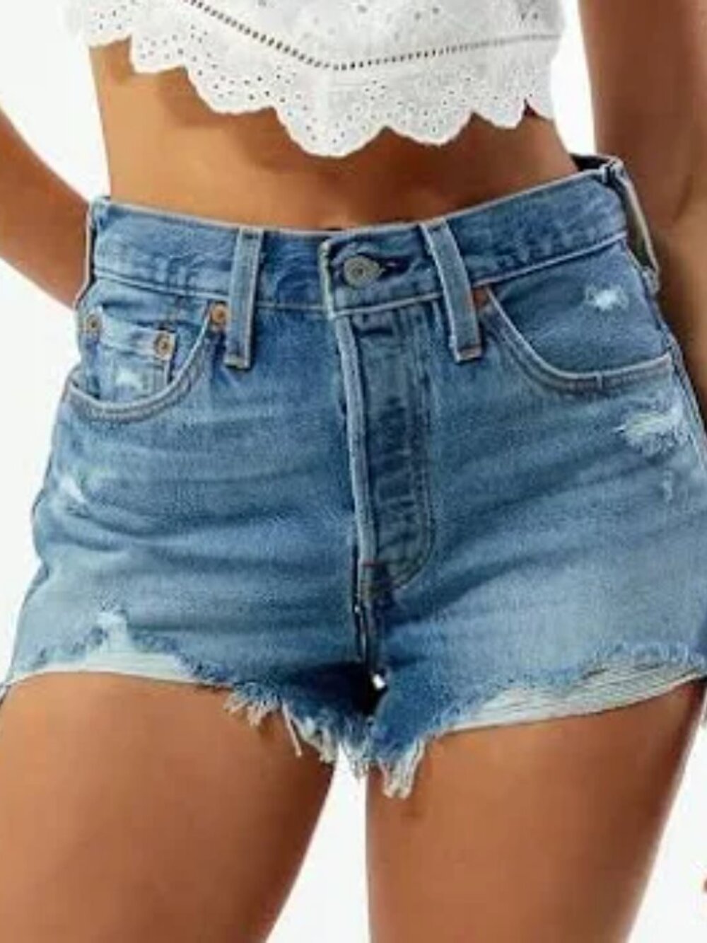 Levi's 501 Original Denim Shorts in Medium Indigo (Size 25)